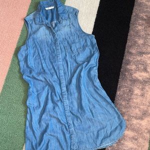 M BeachLunchLounge Blue Chambray Sleeveless Button Up Dress
